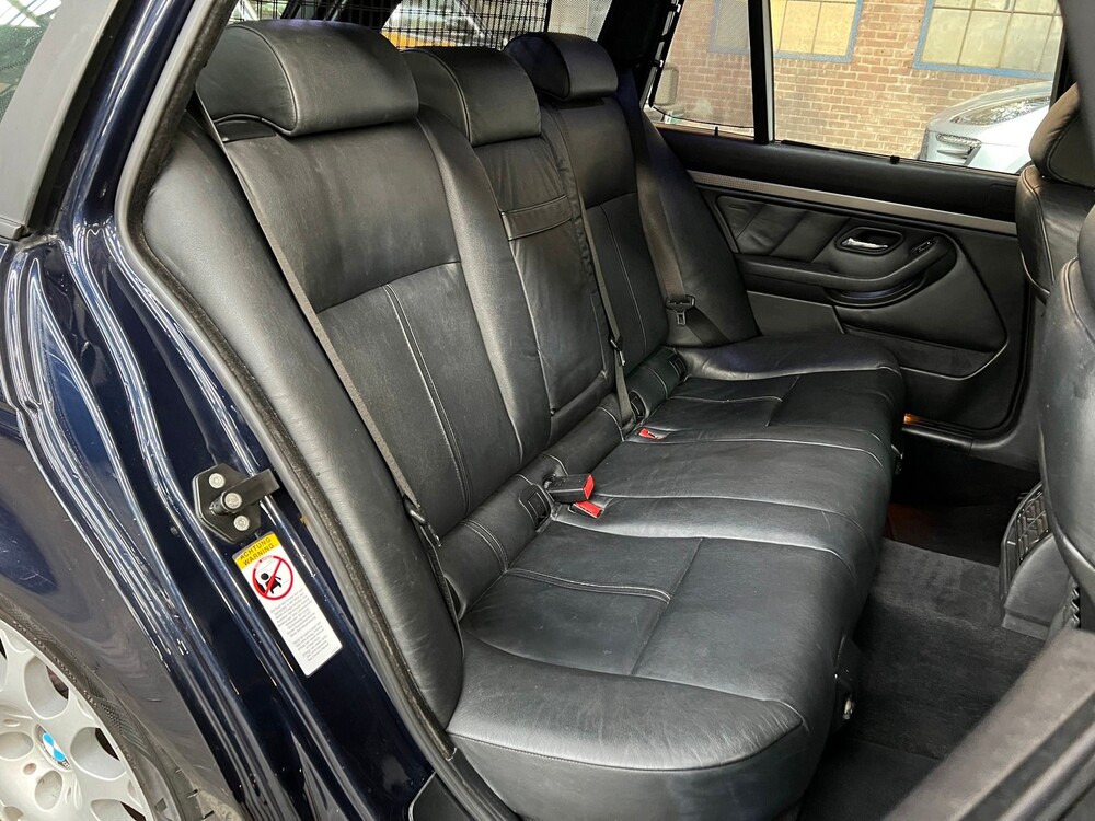 BMW 525i Touring Edition E39 5-serie 201hp 2003, 12-RSV-6 -Youngtimer-