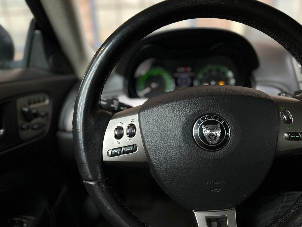 Jaguar XK 4.2 V8 Coupé 298hp 2006, 45-LHV-5 -Youngtimer-