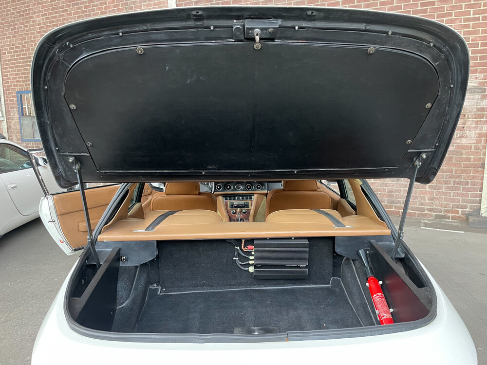 Jensen Interceptor III 7.2 330hp 1974, 54-YD-23