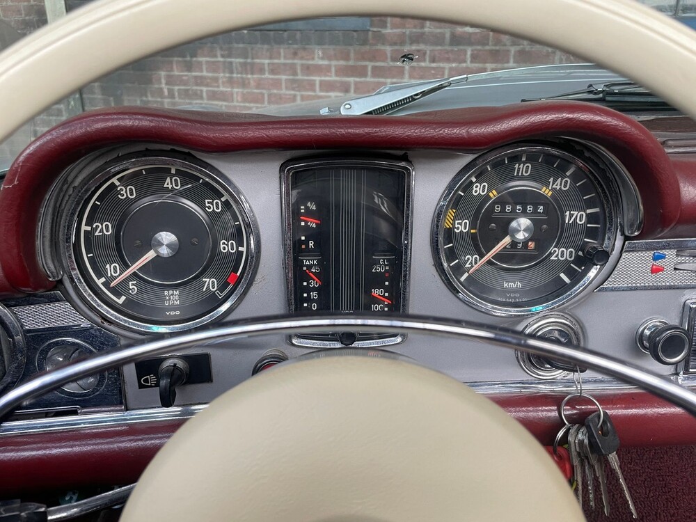 Mercedes-Benz 280SL Pagoda W113 185hp 1970 SL Class, GT-72-KX