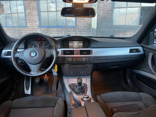 BMW 320i Touring M-Sport E91 2.0  170pk 2008 3-serie, 8-ZPV-50