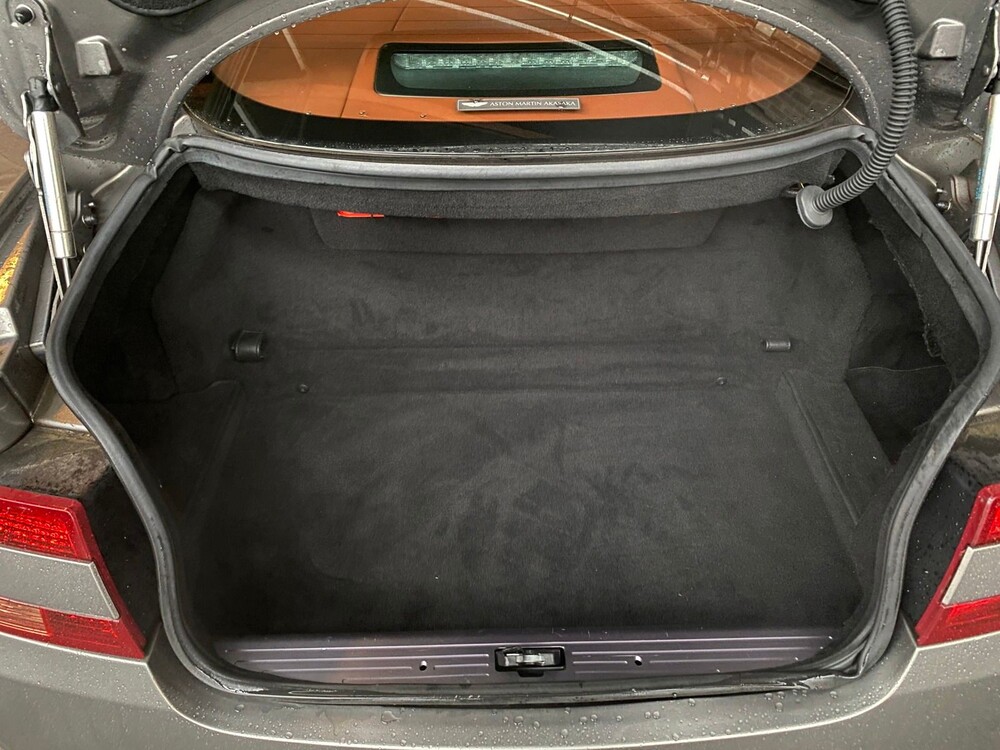 Aston Martin DB9 5.9 V12 470hp 2008 -Youngtimer-