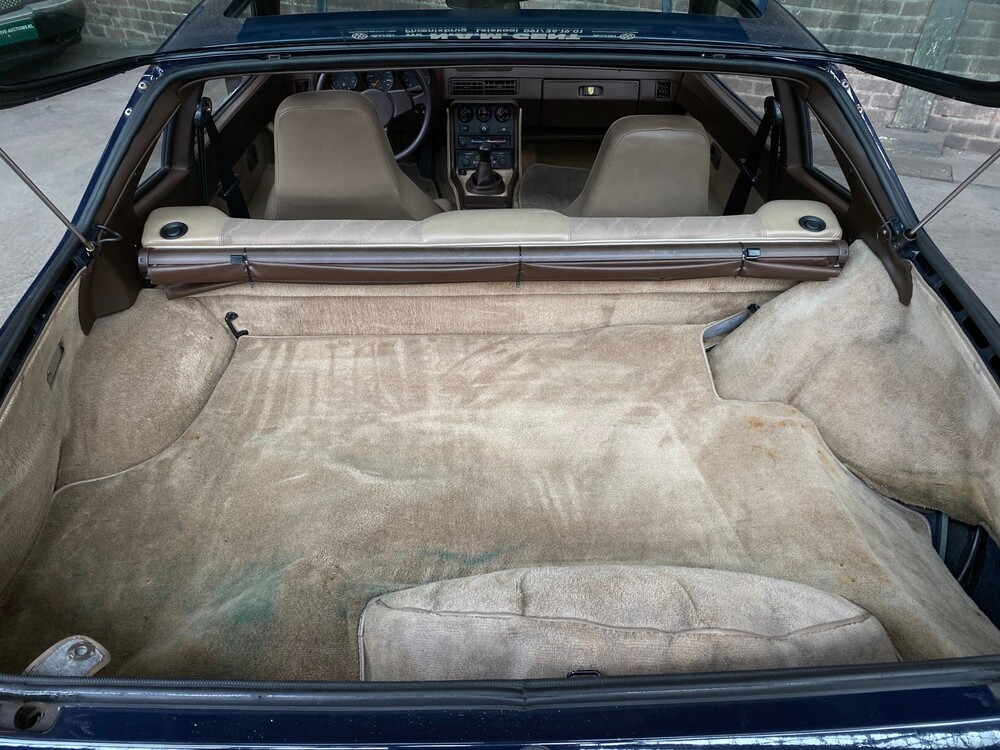 Porsche 924 Coupe 1984