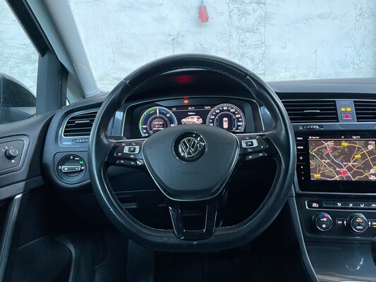 Volkswagen e-Golf 100kw 2018 -Orig. NL-, TG-877-J