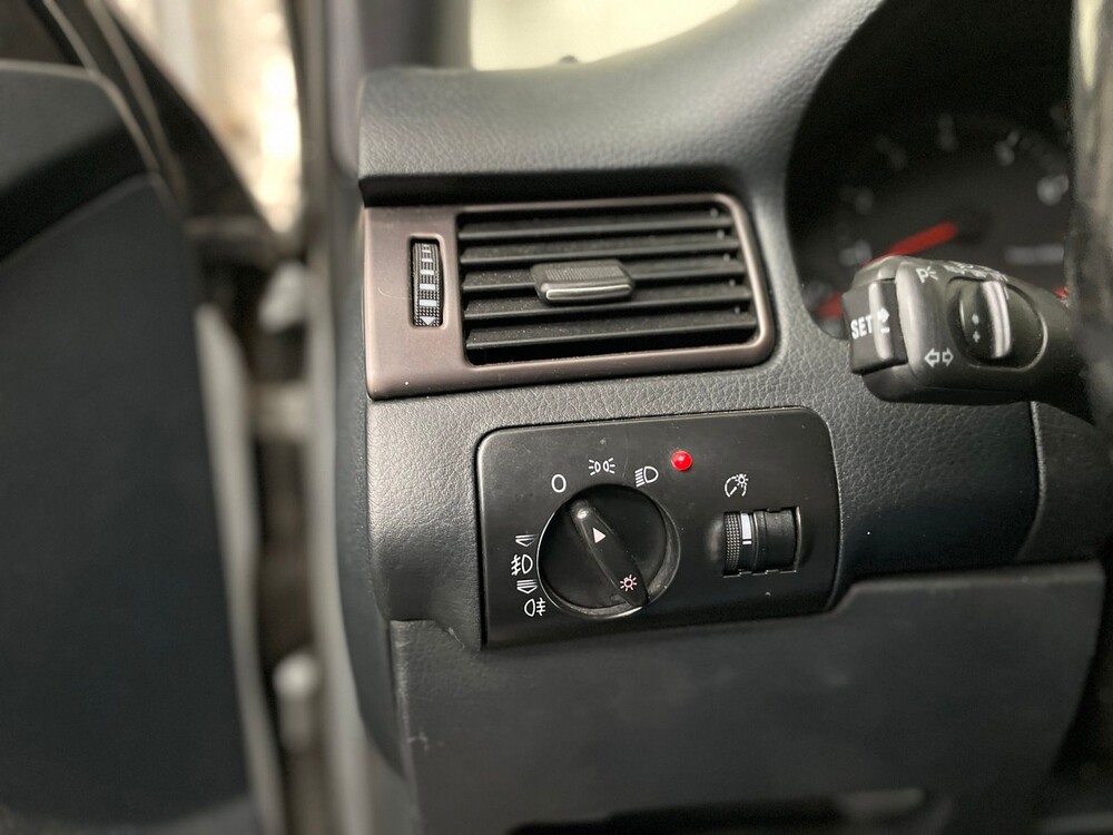  Audi A6 Avant 2.7 v6 quattro Advance 230PS 2000, 94-NN-GB -Yountimer-