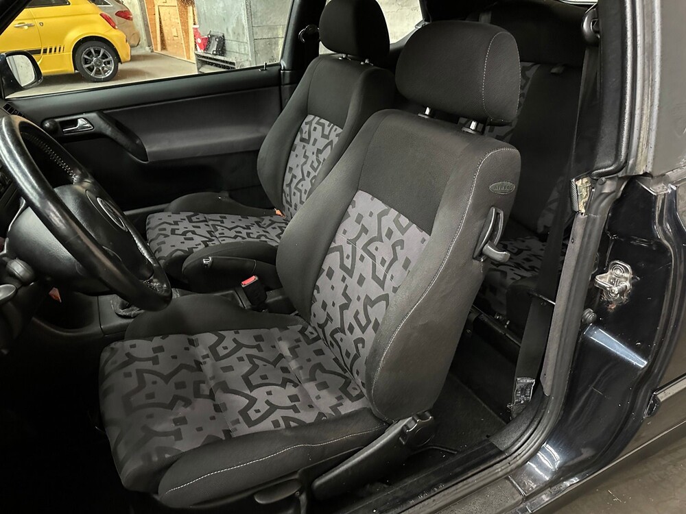 Volkswagen Golf Cabriolet 1.6 101PS 1999, 55-NDN-4