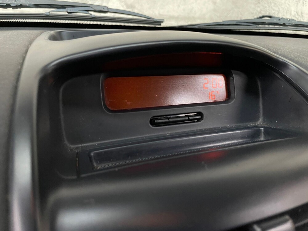 Renault Clio 1.2-16V 75PS 2004 -Orig. NL-, 98-PH-DZ