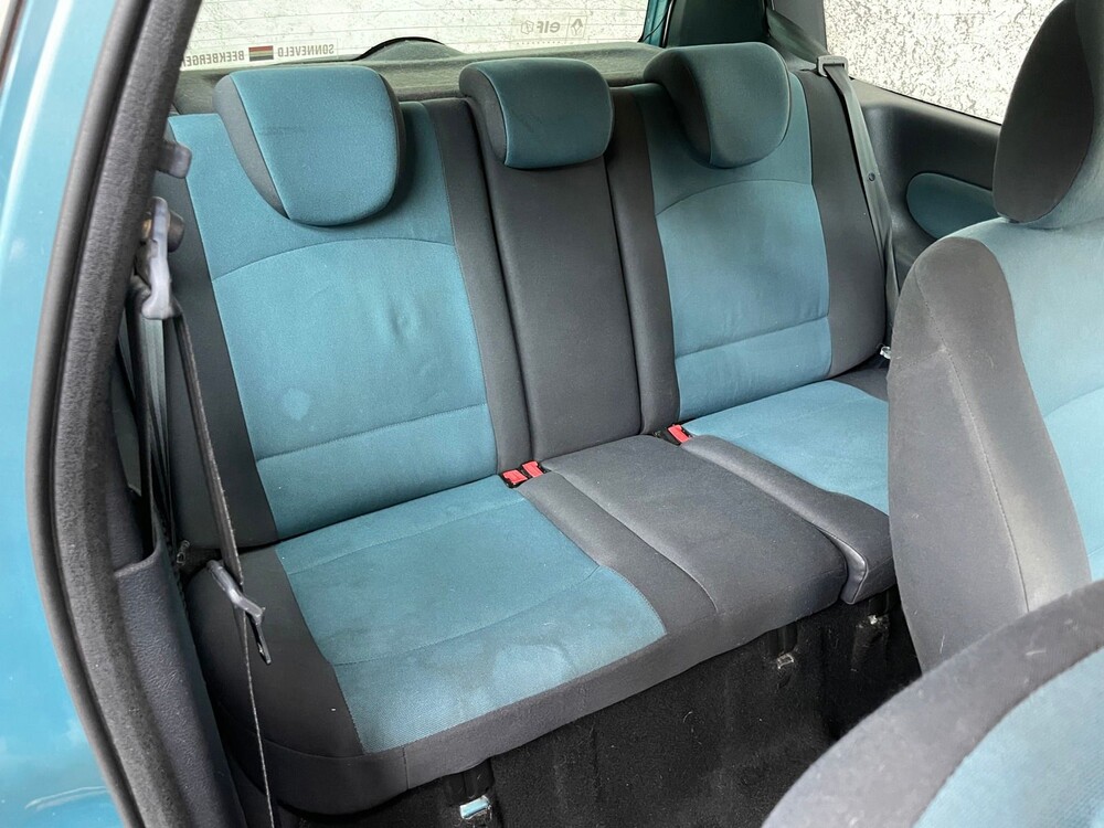 Renault Clio 1.2-16V 75hp 2004 -Orig. NL-, 98-PH-DZ