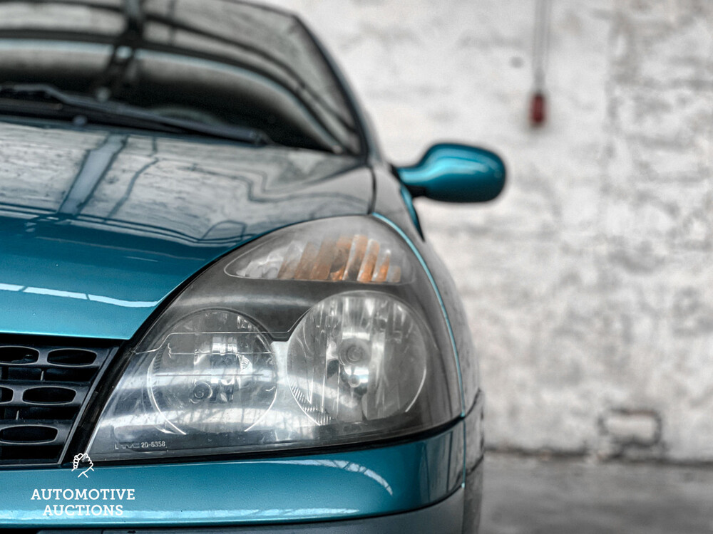 Renault Clio 1.2-16V 75PS 2004 -Orig. NL-, 98-PH-DZ