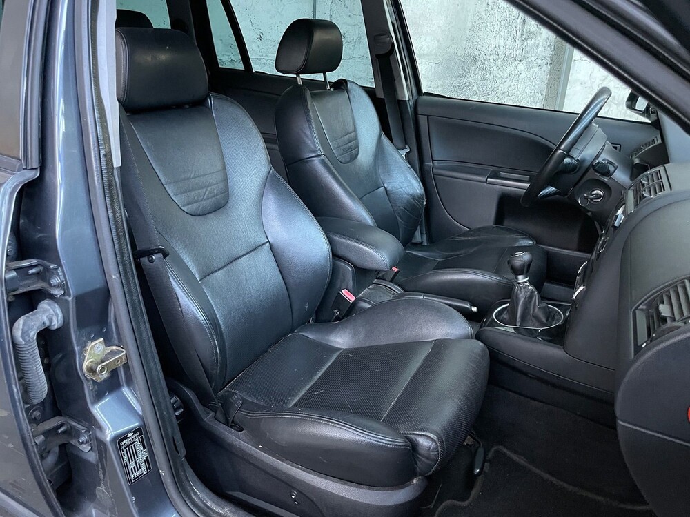 Ford Mondeo Kombi 3.0 V6 ST220226PS 2003, G-399-NH