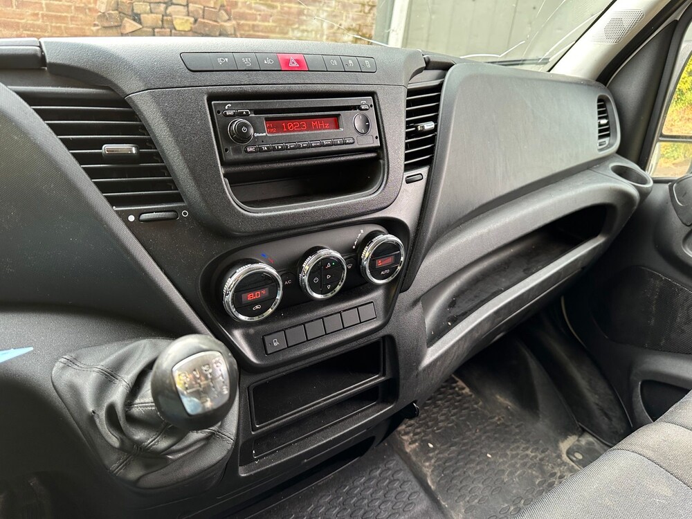 Iveco Daily 35C 16V 2.3 410 H3 156PS 2016, V-925-XZ -Starr-