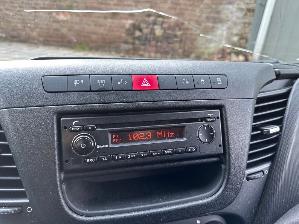 Iveco Daily 35C 16V 2.3 410 H3 156PS 2016, V-925-XZ -Starr-