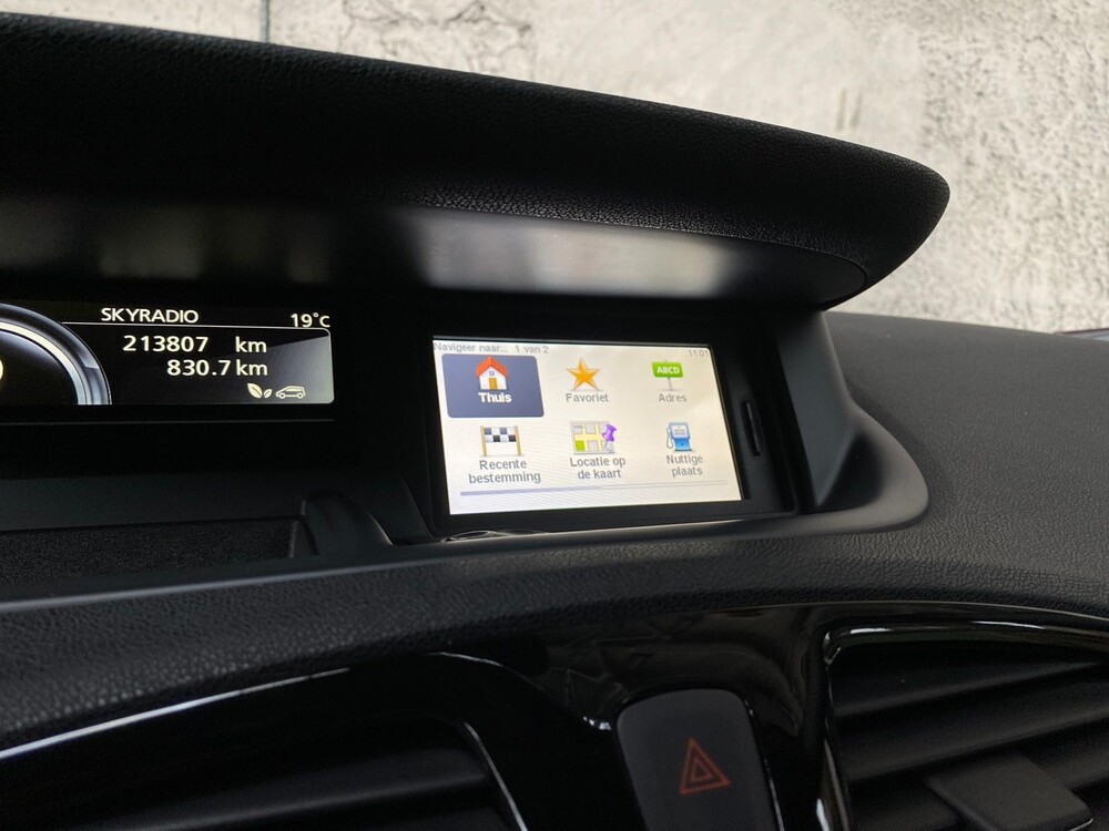 Renault Grand Scenic Bose 1.2 TCe 131PS 2014 -Orig. NL-, 8-TGK-75