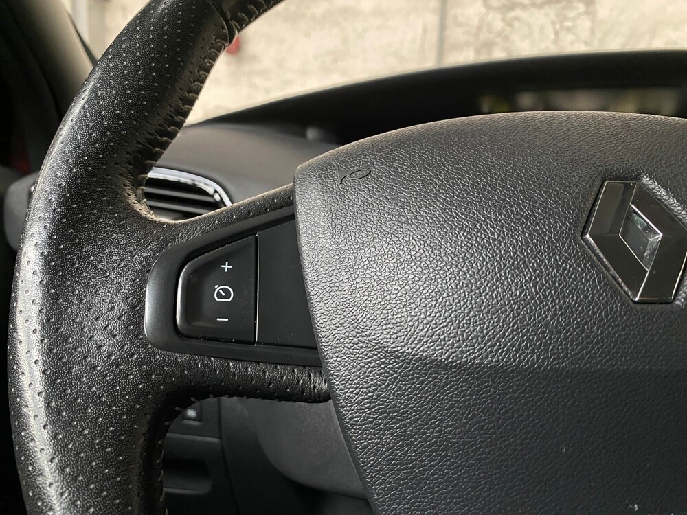 Renault Grand Scenic Bose 1.2 TCe 131PS 2014 -Orig. NL-, 8-TGK-75