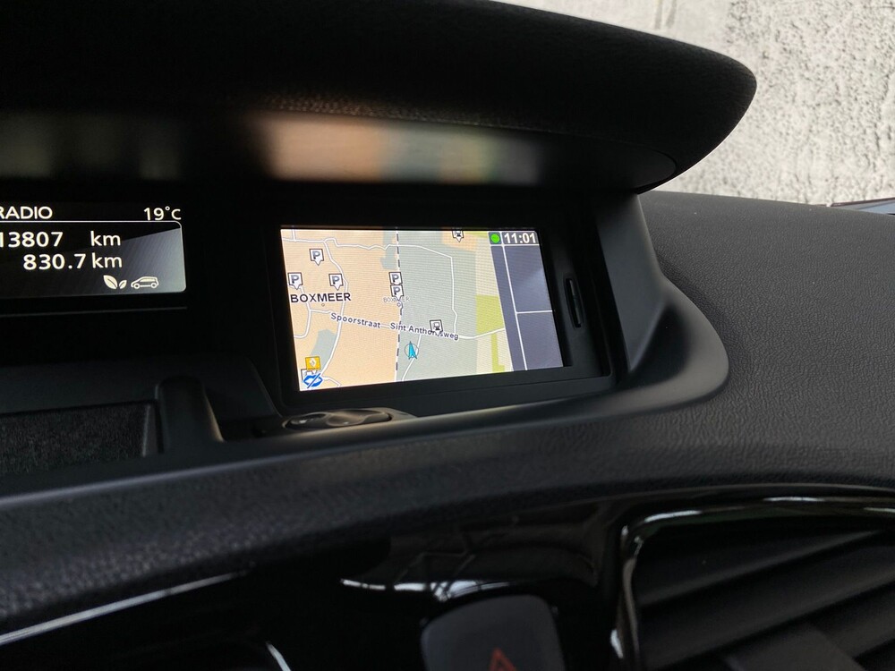 Renault Grand Scenic Bose 1.2 TCe 131PS 2014 -Orig. NL-, 8-TGK-75