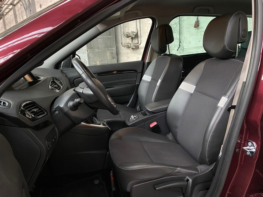 Renault Grand Scenic Bose 1.2 TCe 131PS 2014 -Orig. NL-, 8-TGK-75