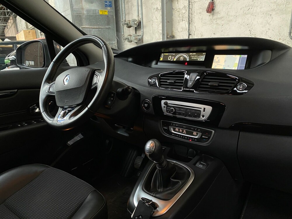 Renault Grand Scenic Bose 1.2 TCe 131PS 2014 -Orig. NL-, 8-TGK-75