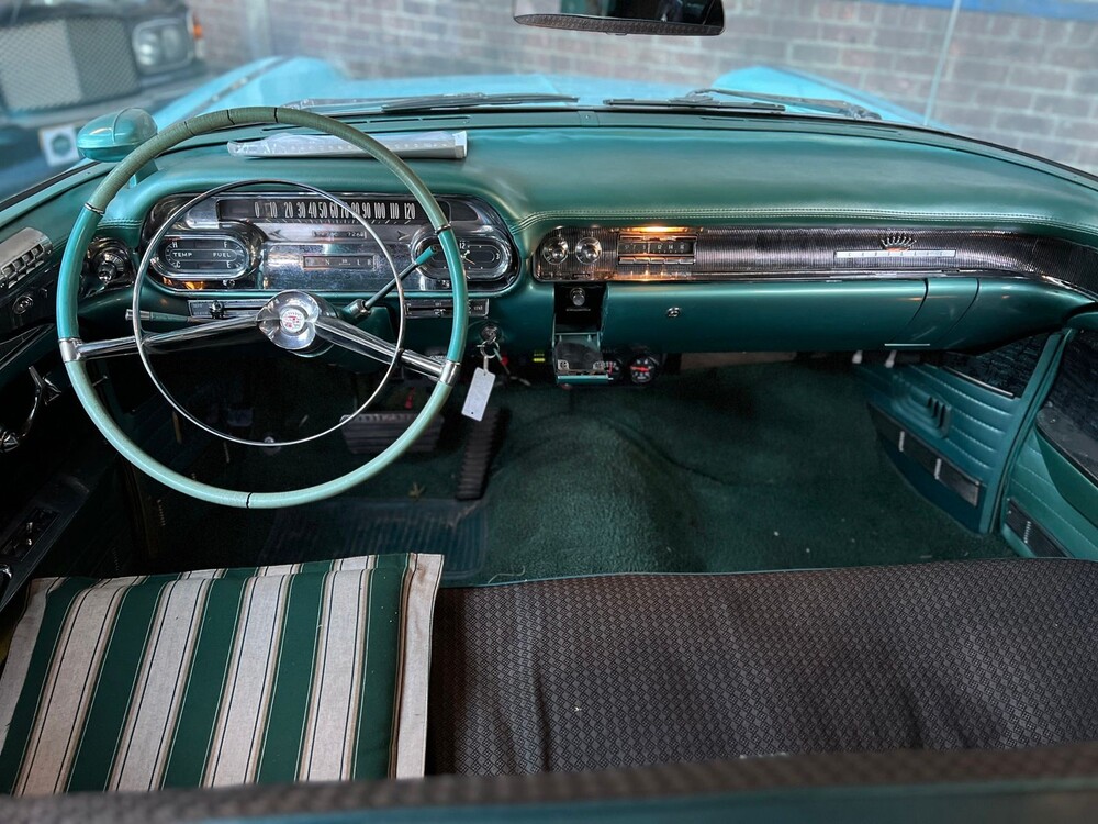 Cadillac Limousine De Ville V8 1958, DM-81-32