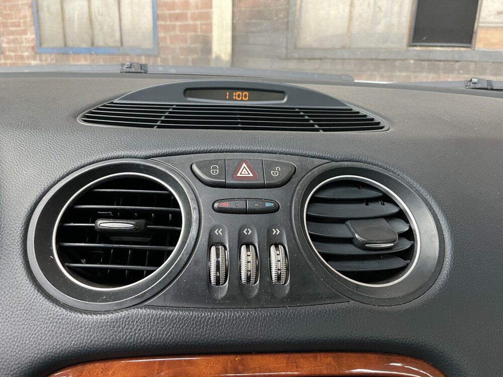 Mercedes-Benz SL500 Roadster 5.0 V8 R230 306PS 2002, 38-GLR-1 -Youngtimer-