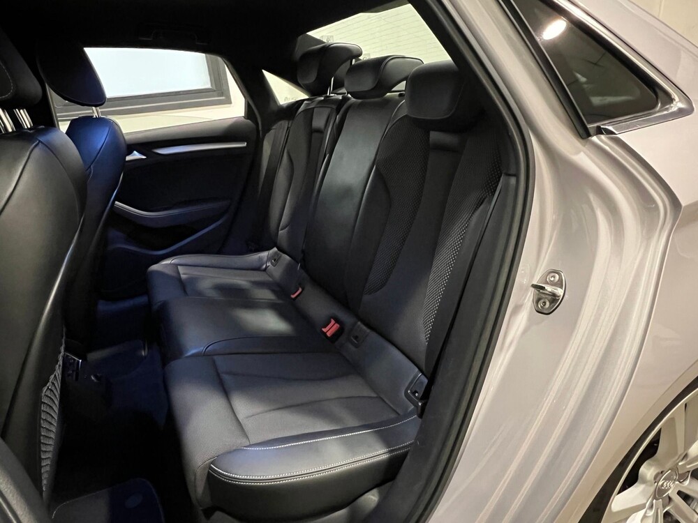 Audi A3 Limousine S-Line 1.4 TFSI 150hp 2014 -Orig. EN-, 6-XHD-73