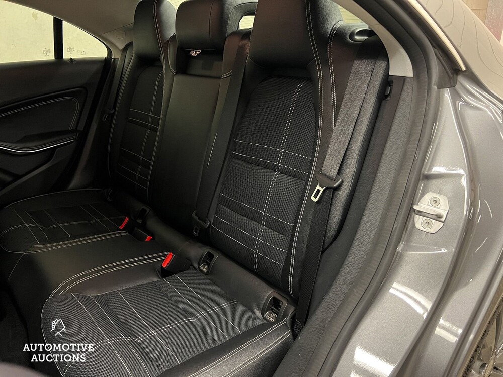 Mercedes-Benz CLA180 Ambition 122PS 2013 CLA-Klasse -Orig. NL-, 7-SNK-32