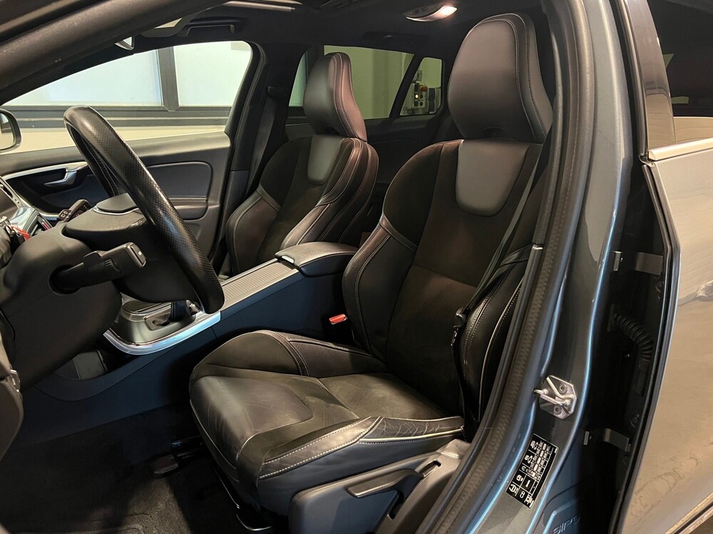 Volvo V60 2.0 D3 R-Design 150PS 2016, XR-726-J