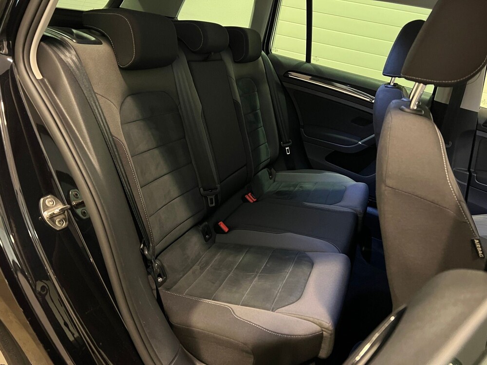 Volkswagen Golf Variant 1.4 TSI Highline Business R 150hp 2018, SP-298-B