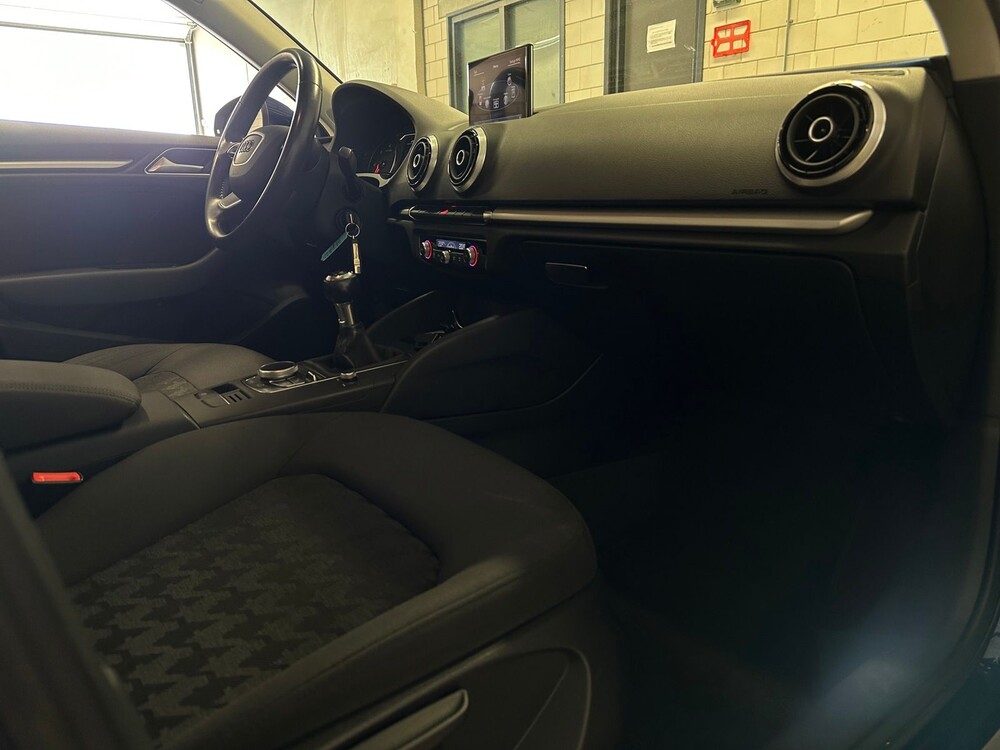 Audi A3 Sportback 1.6 TDI ultra Edition 110PS 2013 -Orig. NL-, 1-SRG-01