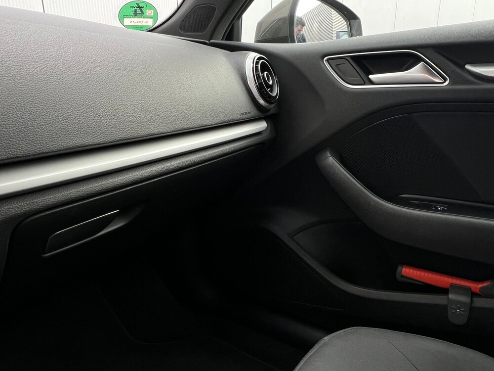 Audi A3 Sportback 1.6 TDI Ultra Edition 110PS 2013 -Orig. GB-, 9-TBL-15