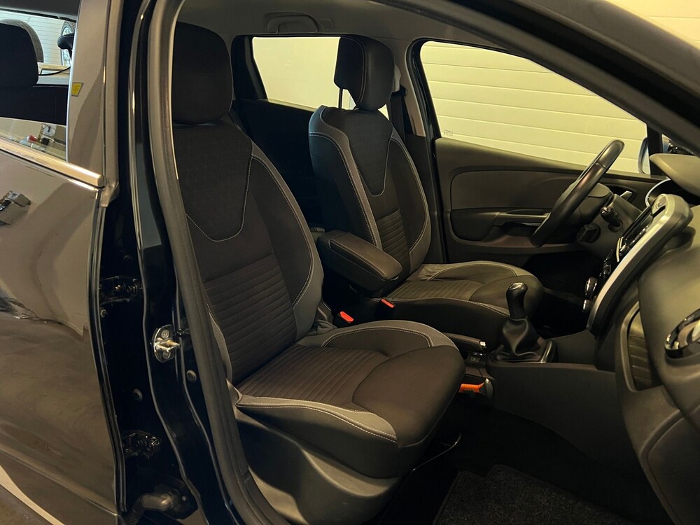 Renault Clio Estate TCe Dynamique 90hp 2016 -Orig. NL-, JN-484-L