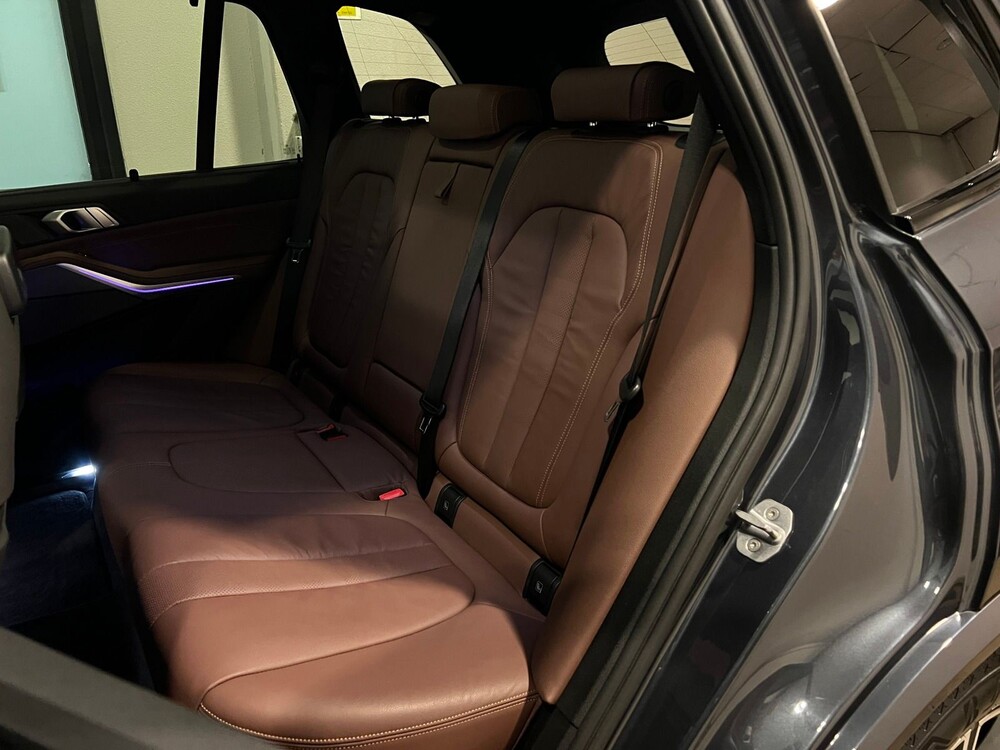 BMW X5 xDrive40i M-Sport 3.0 G05 340PS 2019