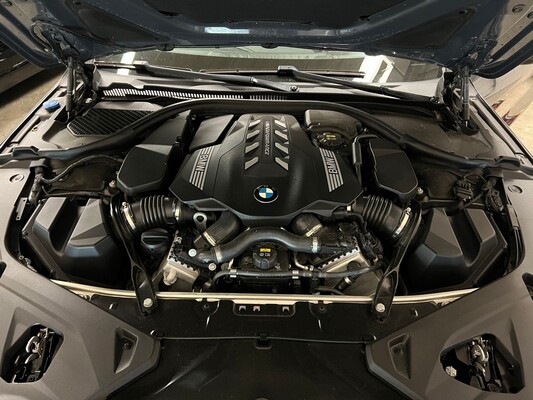 BMW M850i xDrive 4.4 V8 High Executive CARBON 530pk 2019 -Orig. NL- 8-serie, XG-859-N