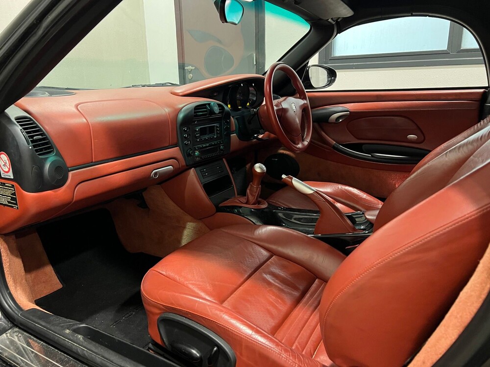 Porsche Boxster 2.7 228PS 2003, J-961-TX