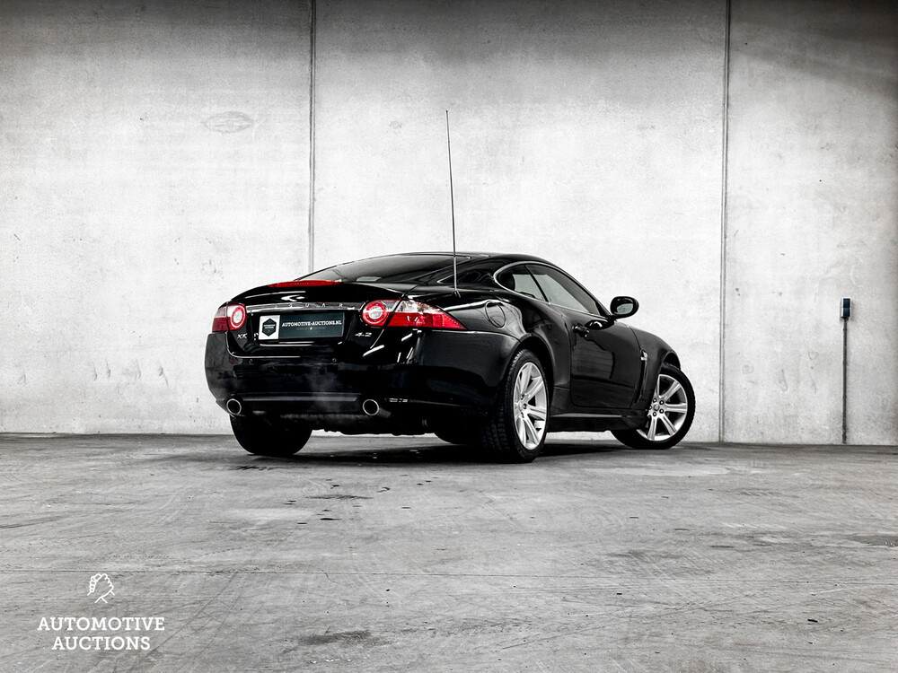Jaguar XK 4.2 V8 Coupé 298PS 2007, 52-TT-JJ -Youngtimer-
