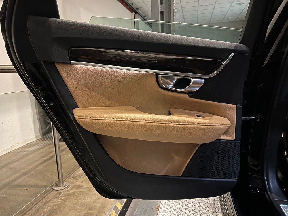 Volvo V90 2.0 D4 Momentum 190PS 2017 -Orig. NL-, NB-007-J