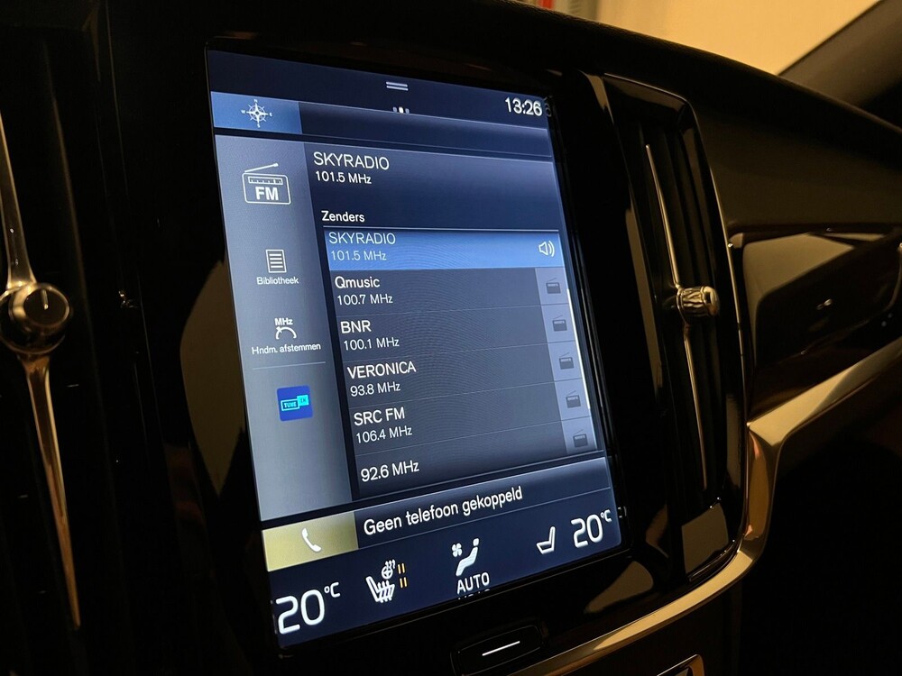 Volvo V90 2.0 D4 Momentum 190PS 2017 -Orig. NL-, NB-007-J