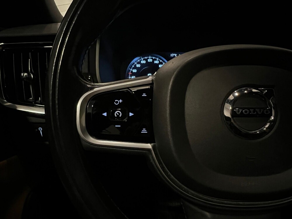 Volvo V90 2.0 D4 Momentum 190PS 2017 -Orig. NL-, NB-007-J
