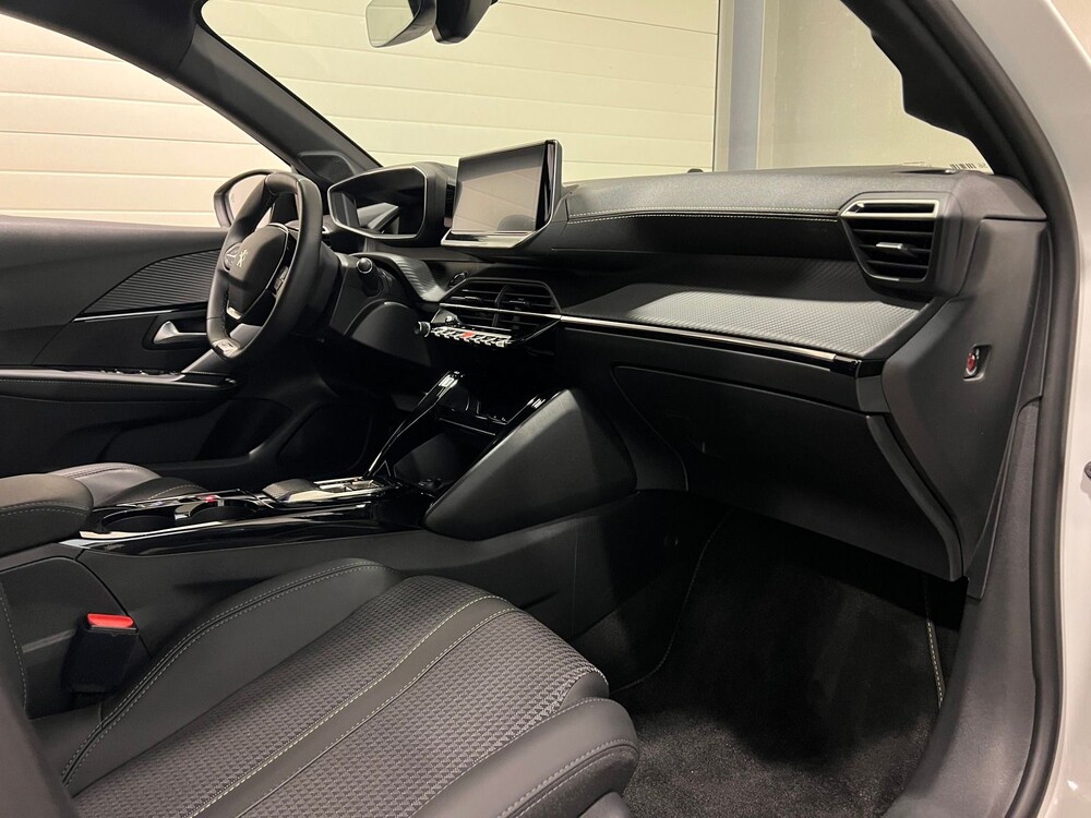 Peugeot e-208 EV GT Pack 50 kWh 136PS 2022, T-517-PX -Herstellergarantie-