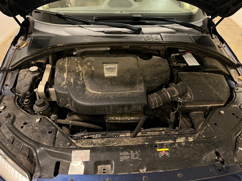 Volvo XC70 D5 Ocean Race 215PS 2011 -Orig. GB-, 87-SHD-3-KARTON