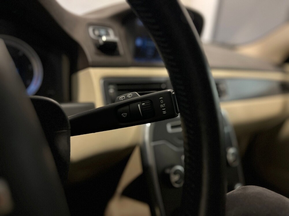 Volvo XC70 D5 Ocean Race 215PS 2011 -Orig. GB-, 87-SHD-3-KARTON