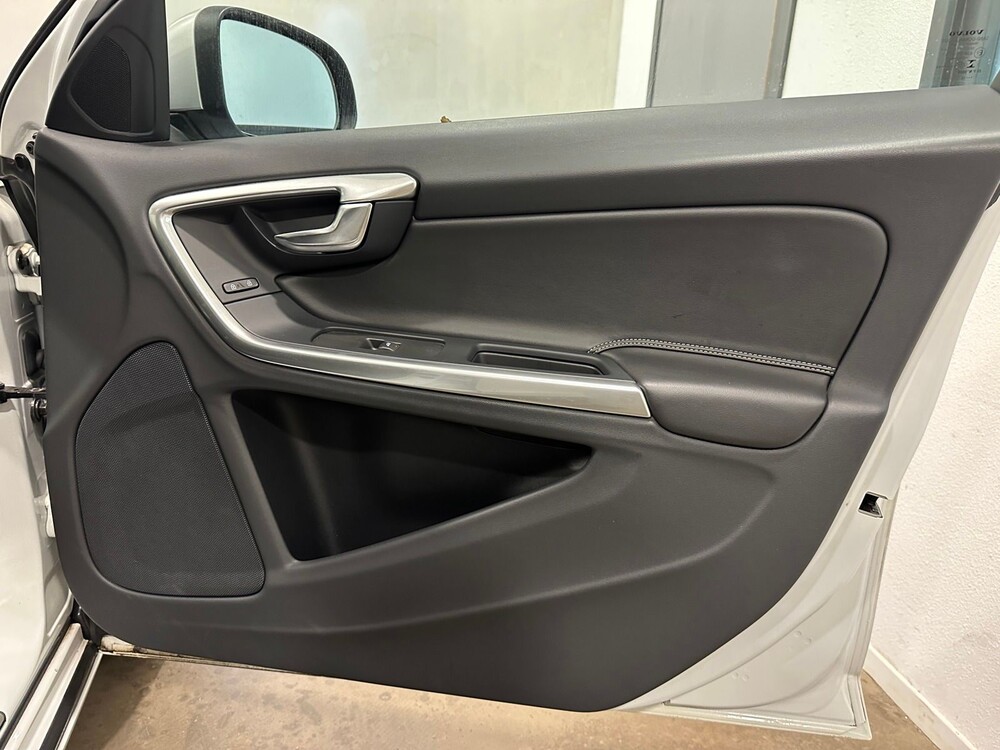 Volvo V60 Business Sport 2.0 D4 190PS 2018 -Orig. NL-, TL-707-B