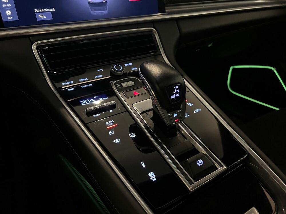 Porsche Panamera Sport Turismo GTS 4.0 V8 460PS Sport-Chrono 2019 -Orig. NL-, XJ-443-K