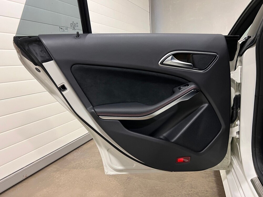 Mercedes-Benz CLA200 d AMG Shooting Brake Business Solution CLA Klasse