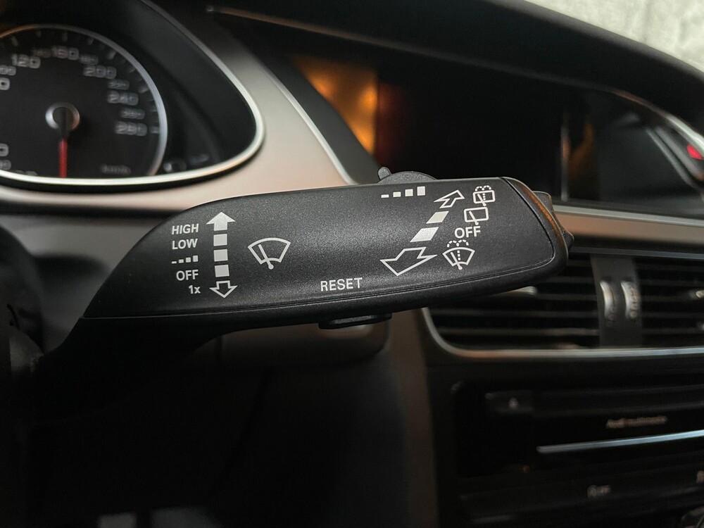 Audi A4 Avant 1.8 TFSI S-Line 170PS 2013 -orig. NL-, 8-KBB-08