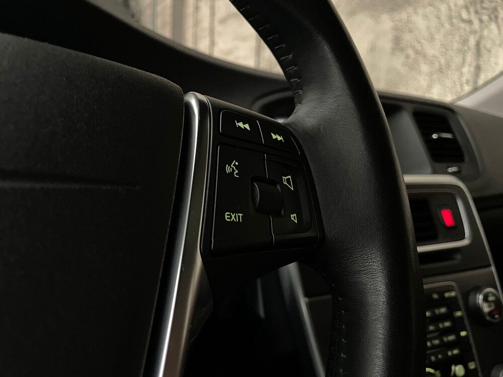 Volvo S60 3.0 T6 AWD Summum 305PS 2010 -Orig. GB-50-LTS-5-KARTON