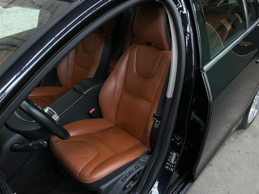 Volvo S60 3.0 T6 AWD Summum 305PS 2010 -Orig. GB-50-LTS-5-KARTON