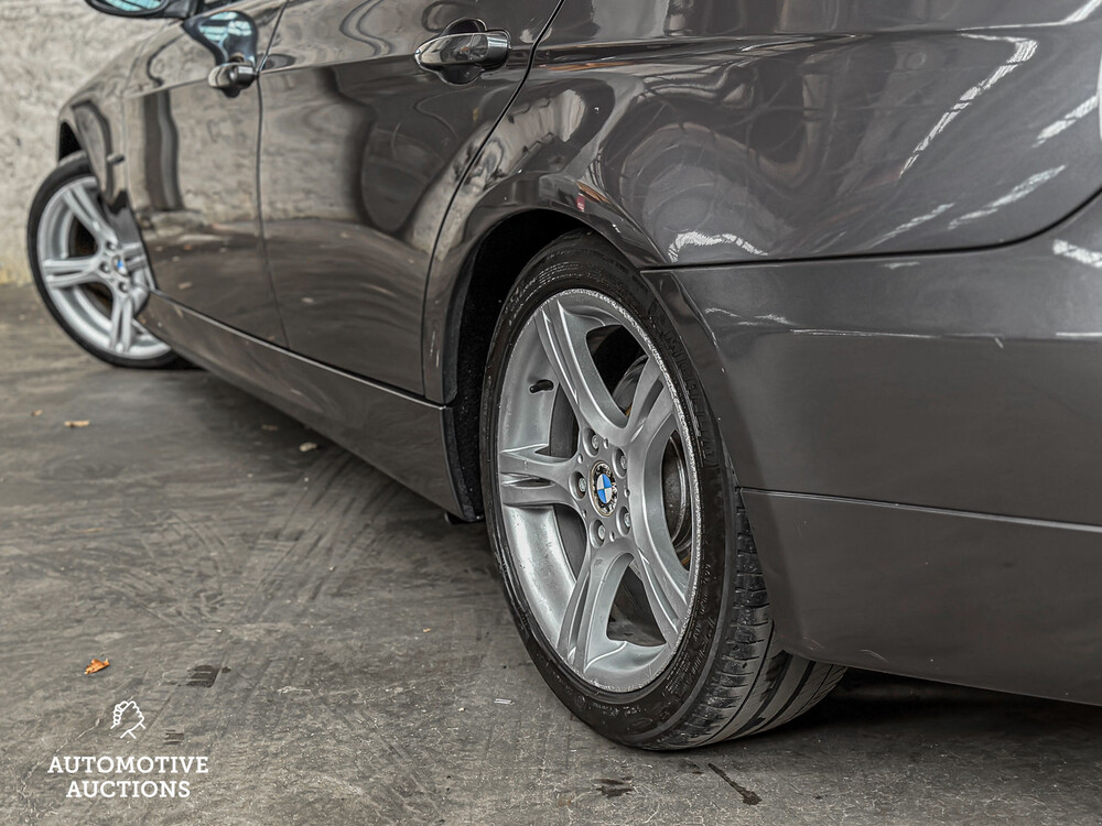 BMW 325i Dynamic Executive 218hp 2005 3 Series, 7-XFV-97