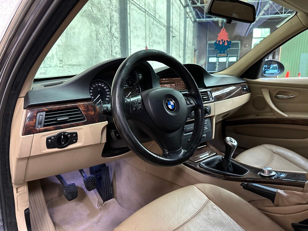 BMW 325i Dynamic Executive 218hp 2005 3 Series, 7-XFV-97