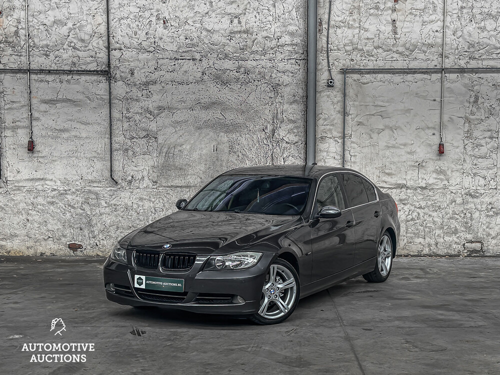 BMW 325i Dynamic Executive 218hp 2005 3 Series, 7-XFV-97