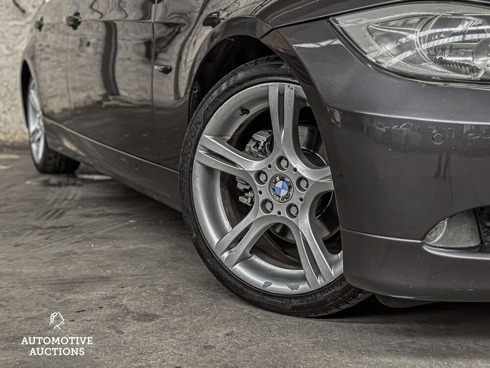 BMW 325i Dynamic Executive 218hp 2005 3 Series, 7-XFV-97